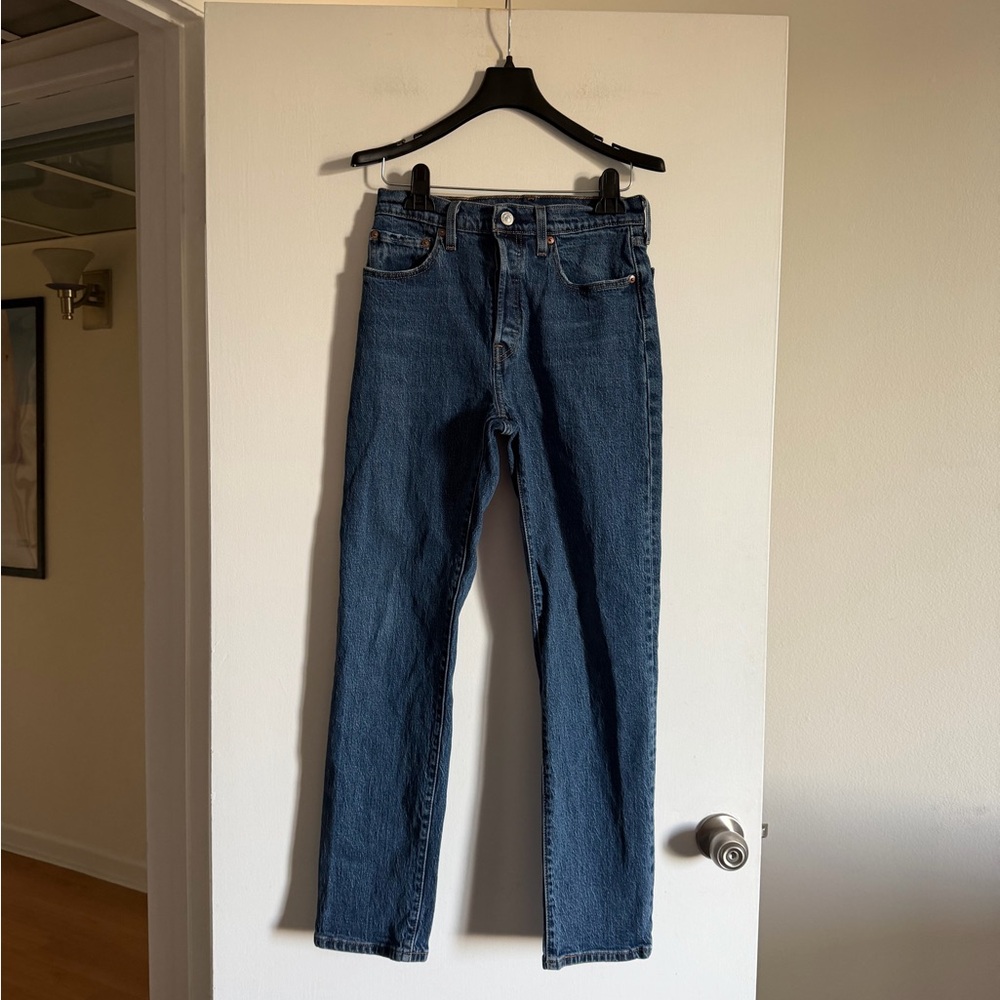 Levi’s Classic Blue 501 Straight Leg Button Fly Jeans size 27 EUC - Picture 2 of 8